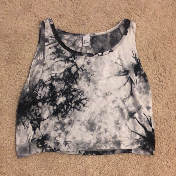 Tops - Back and White crop top